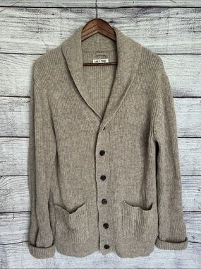 Line of Trade 100% Shetland wool button front cardigan size medium